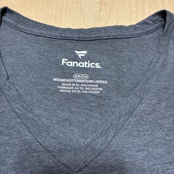 Baltimore Ravens T-Shirt Fanatics Women’s S Gray Short Sleeve NFL Graphic - Picture 4 of 4